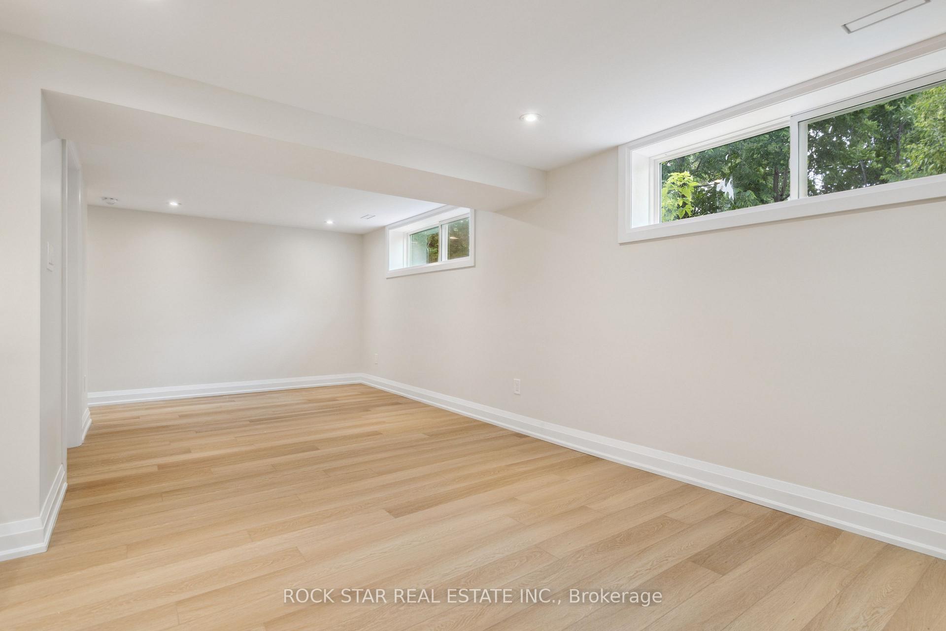 Photo 2 of Unit Lower, 121 Toby Crescent, Hamilton, Huntington — HOMEH