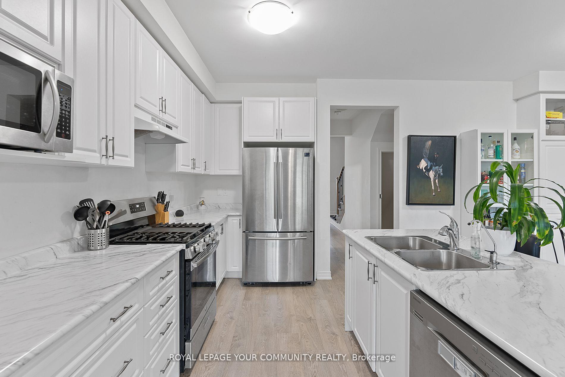 Photo 11 of 63 Riverwalk Drive, Hamilton, Waterdown — HOMEH