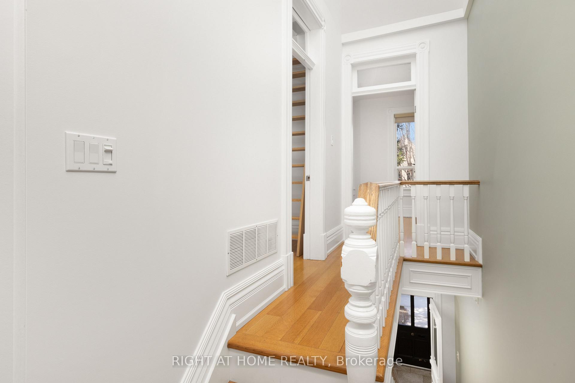Photo 11 of 83 Major Street, Toronto, University — HOMEH