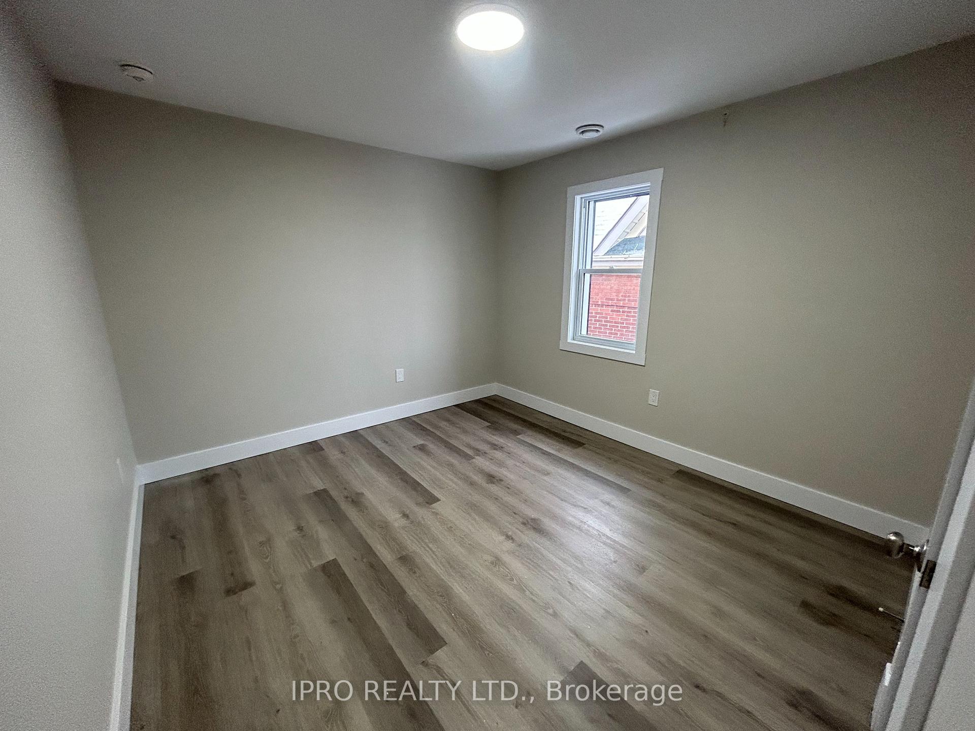 Photo 19 of Unit Unit 2, 152 Weber Street E, Kitchener — HOMEH