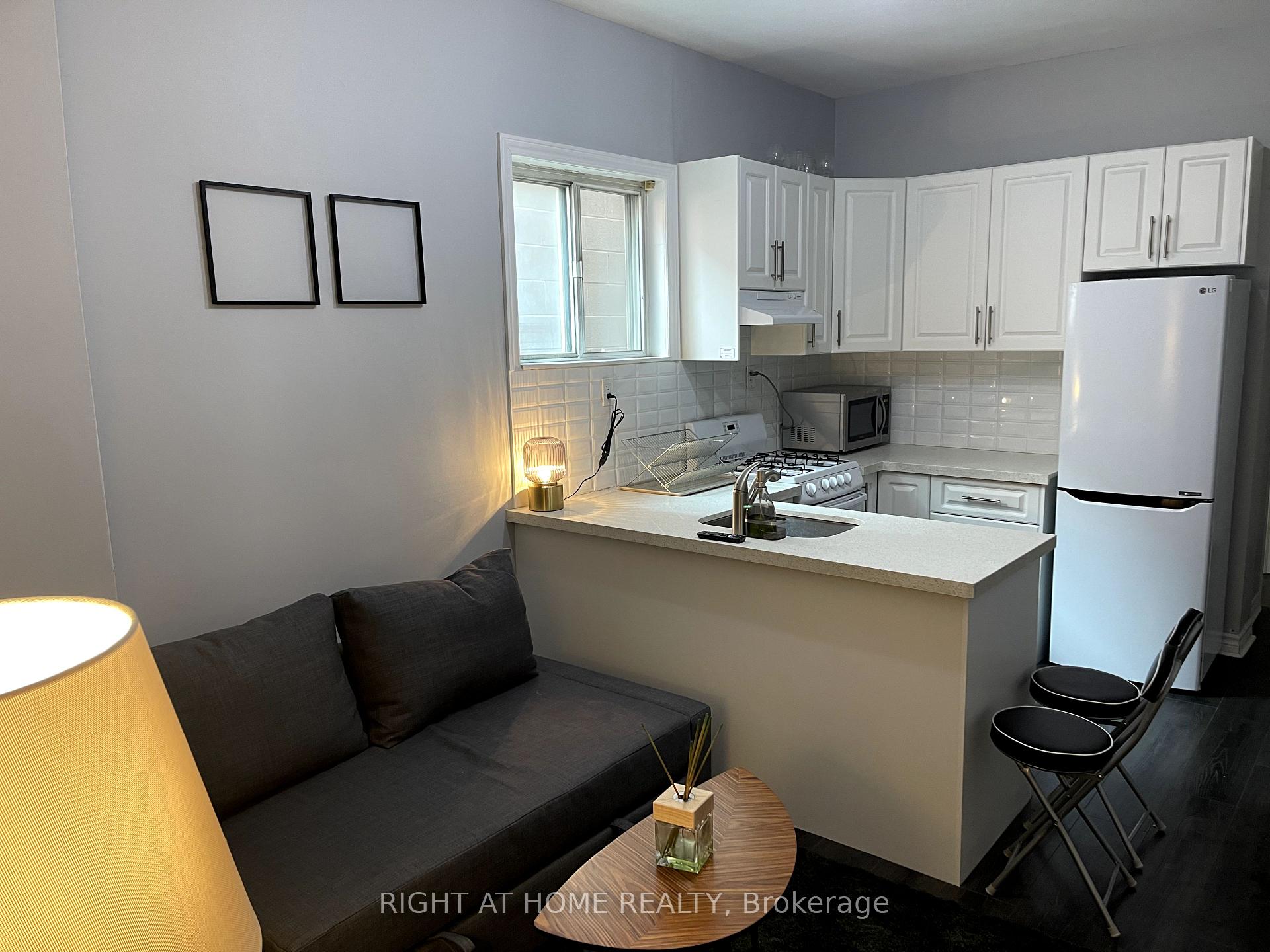 Photo 3 of Unit Main, 12 Foxley Street, Toronto, Trinity-Bellwoods — HOMEH