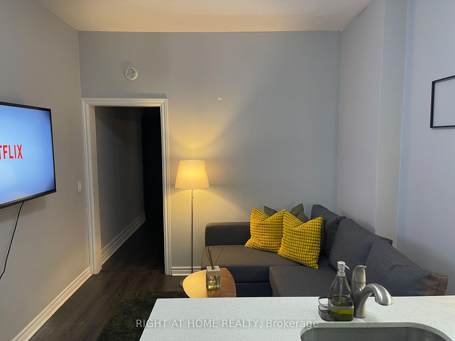 Photo 5 of Unit Main, 12 Foxley Street, Toronto, Trinity-Bellwoods — HOMEH