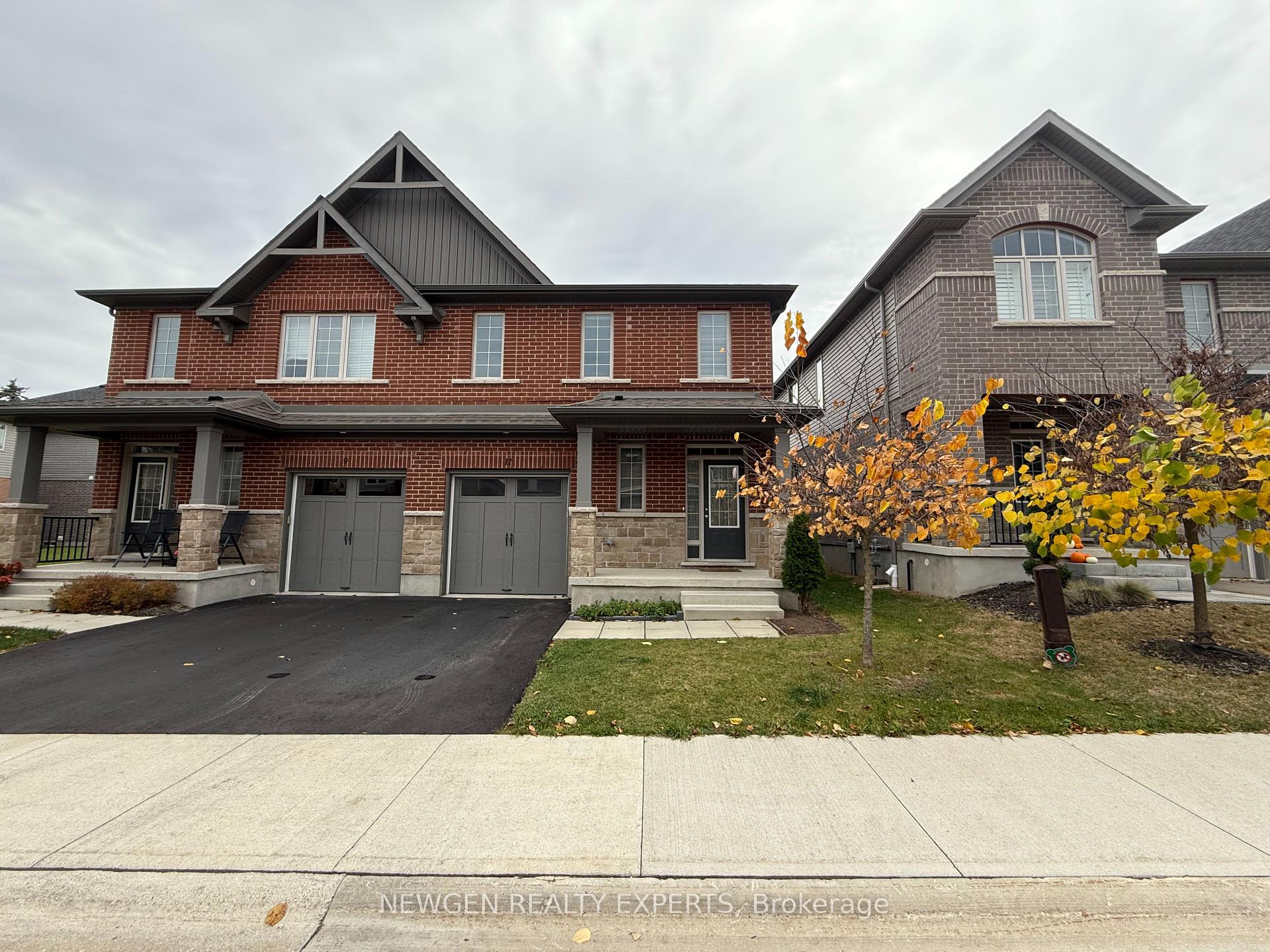 Front of 11 Gleason Crescent