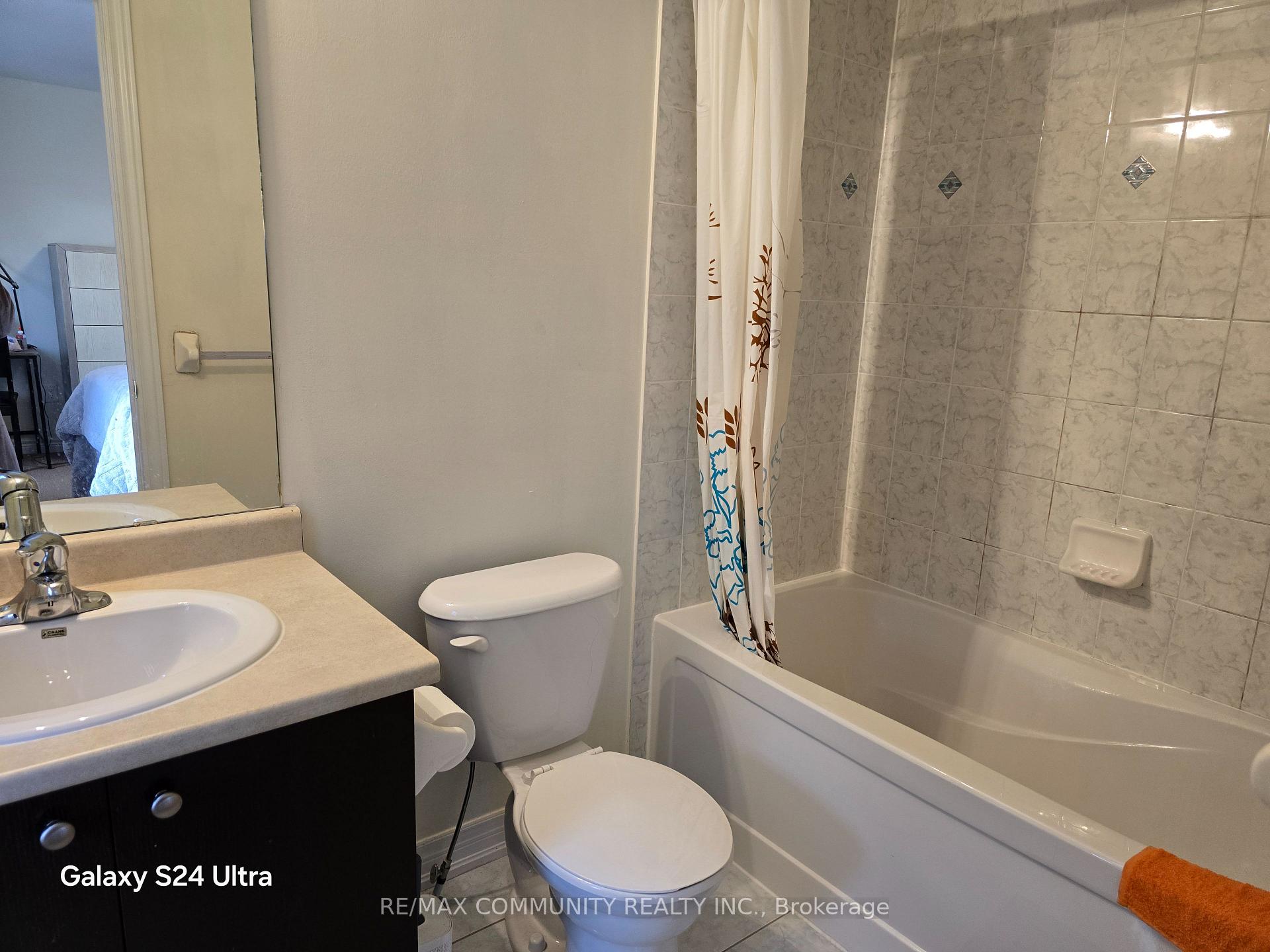 Photo 7 of Unit Main, 74 Hammersly Boulevard, Markham, Wismer — HOMEH