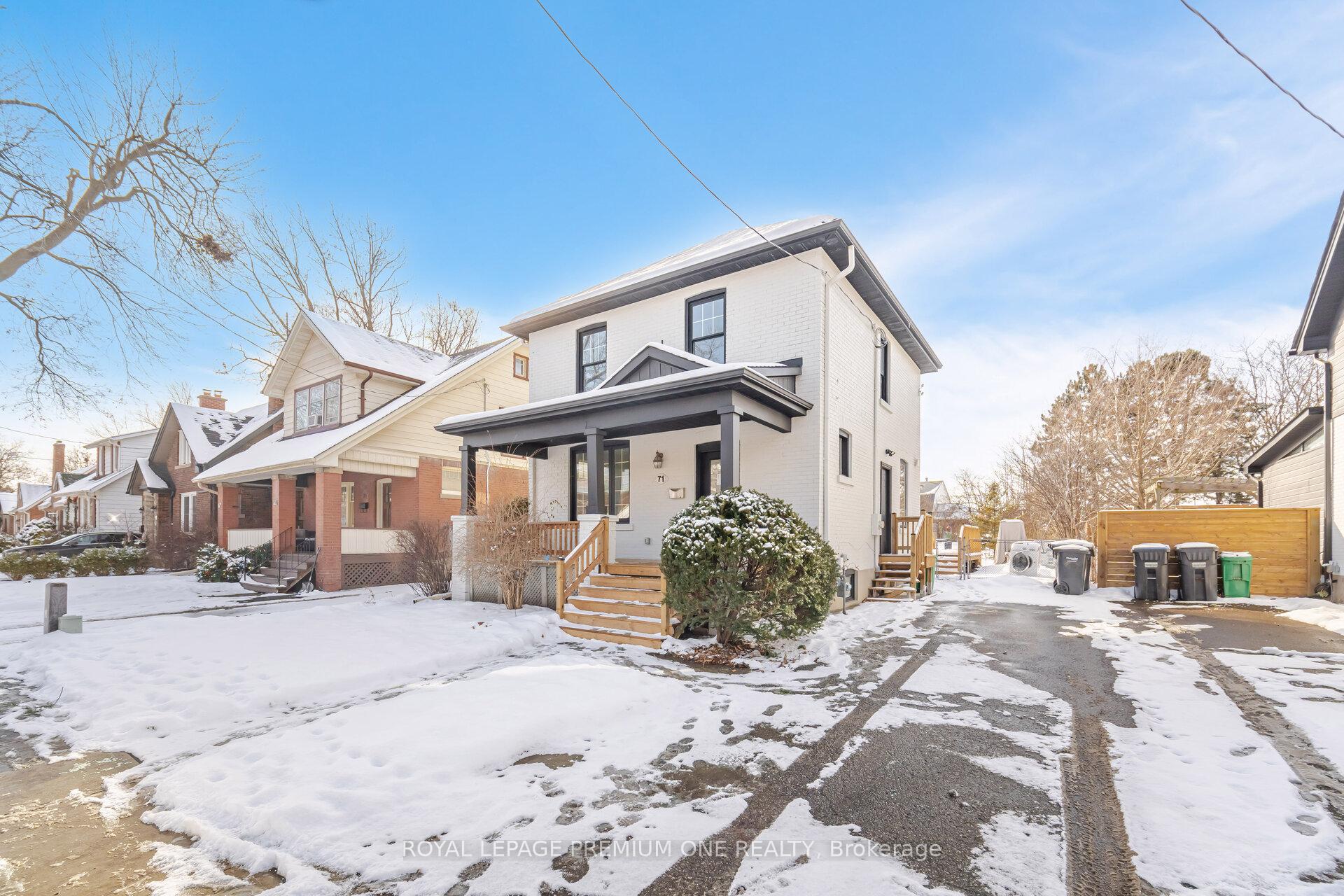 Photo 3 of 71 Mill Street S, Brampton, Downtown Brampton — HOMEH
