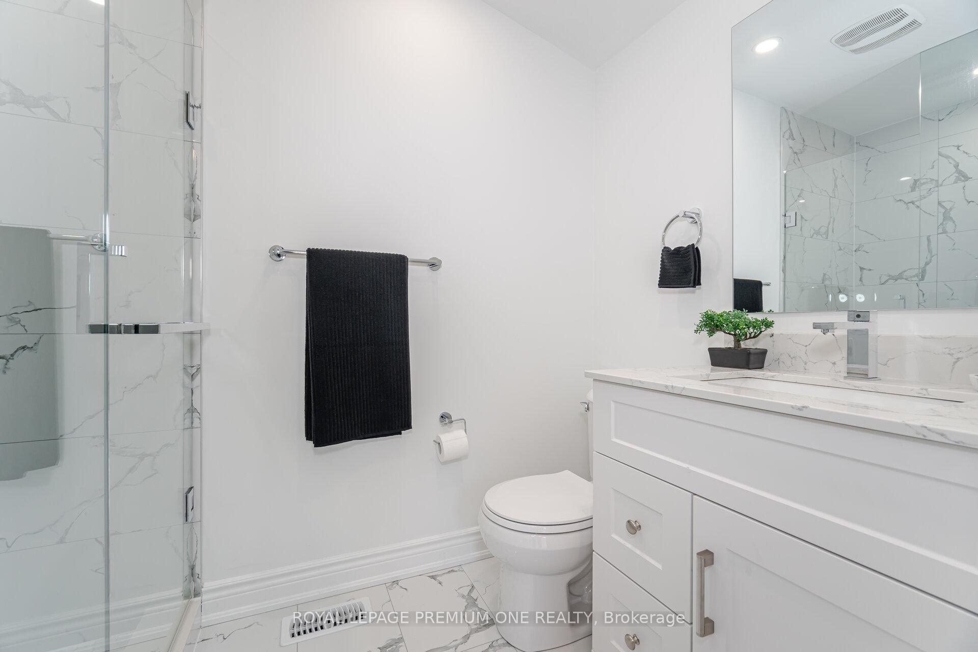 Photo 17 of 71 Mill Street S, Brampton, Downtown Brampton — HOMEH