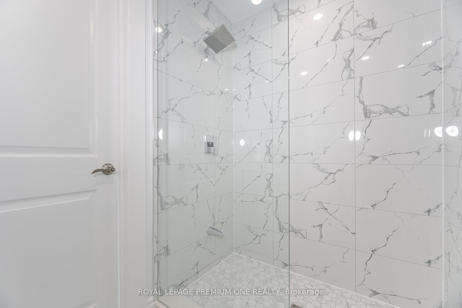 Photo 21 of 71 Mill Street S, Brampton, Downtown Brampton — HOMEH