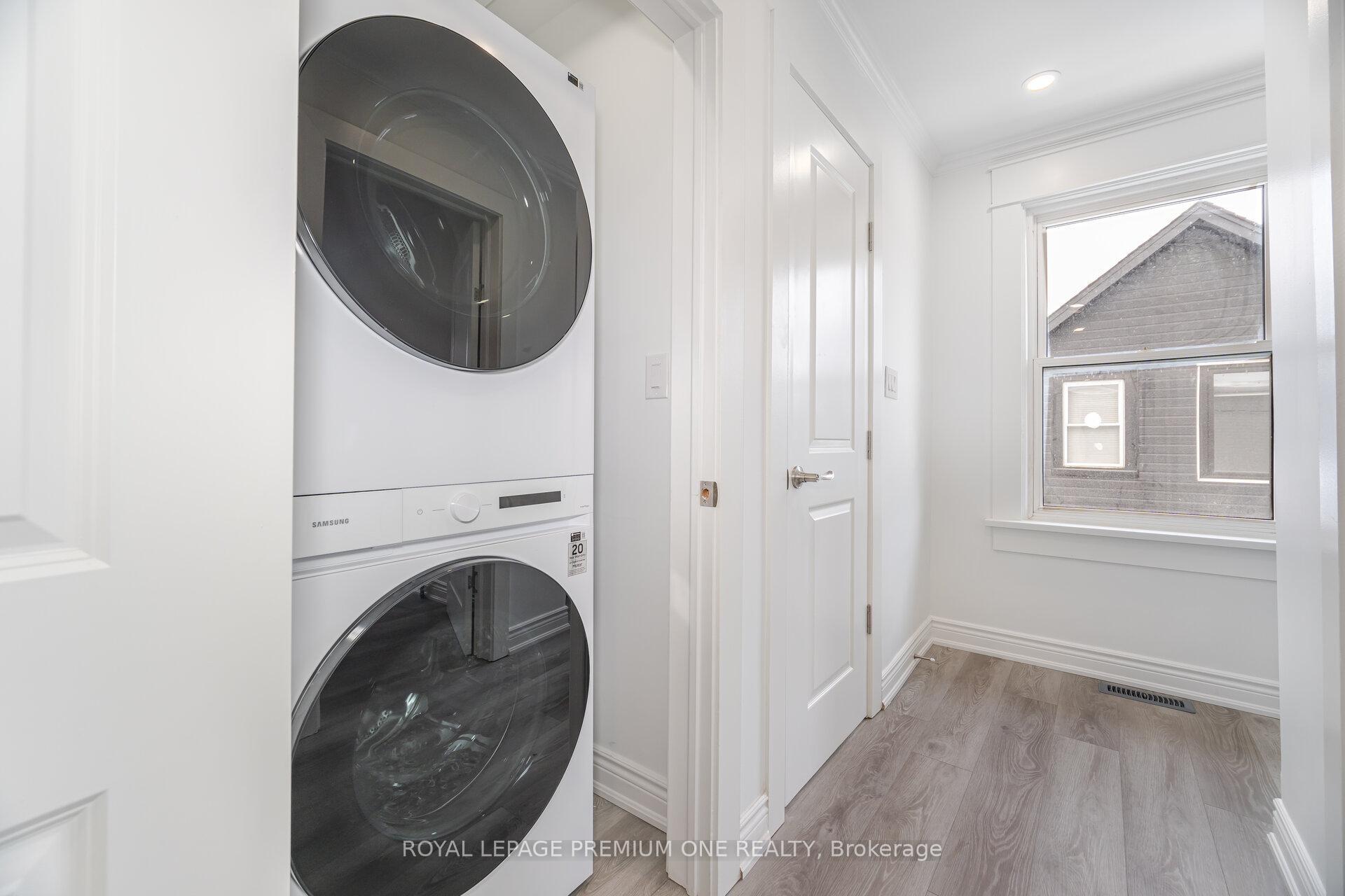 Photo 31 of 71 Mill Street S, Brampton, Downtown Brampton — HOMEH