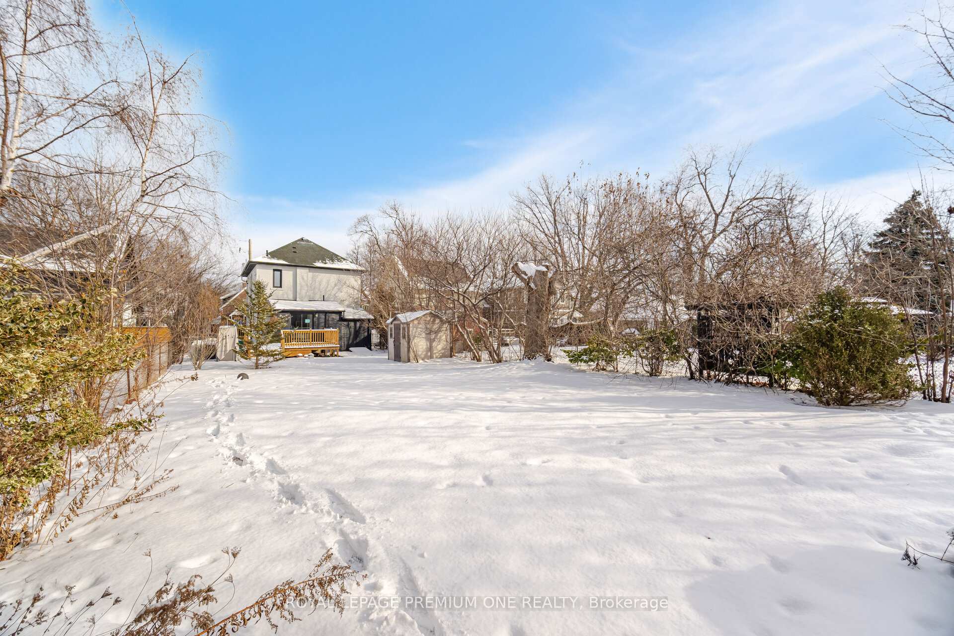 Photo 43 of 71 Mill Street S, Brampton, Downtown Brampton — HOMEH