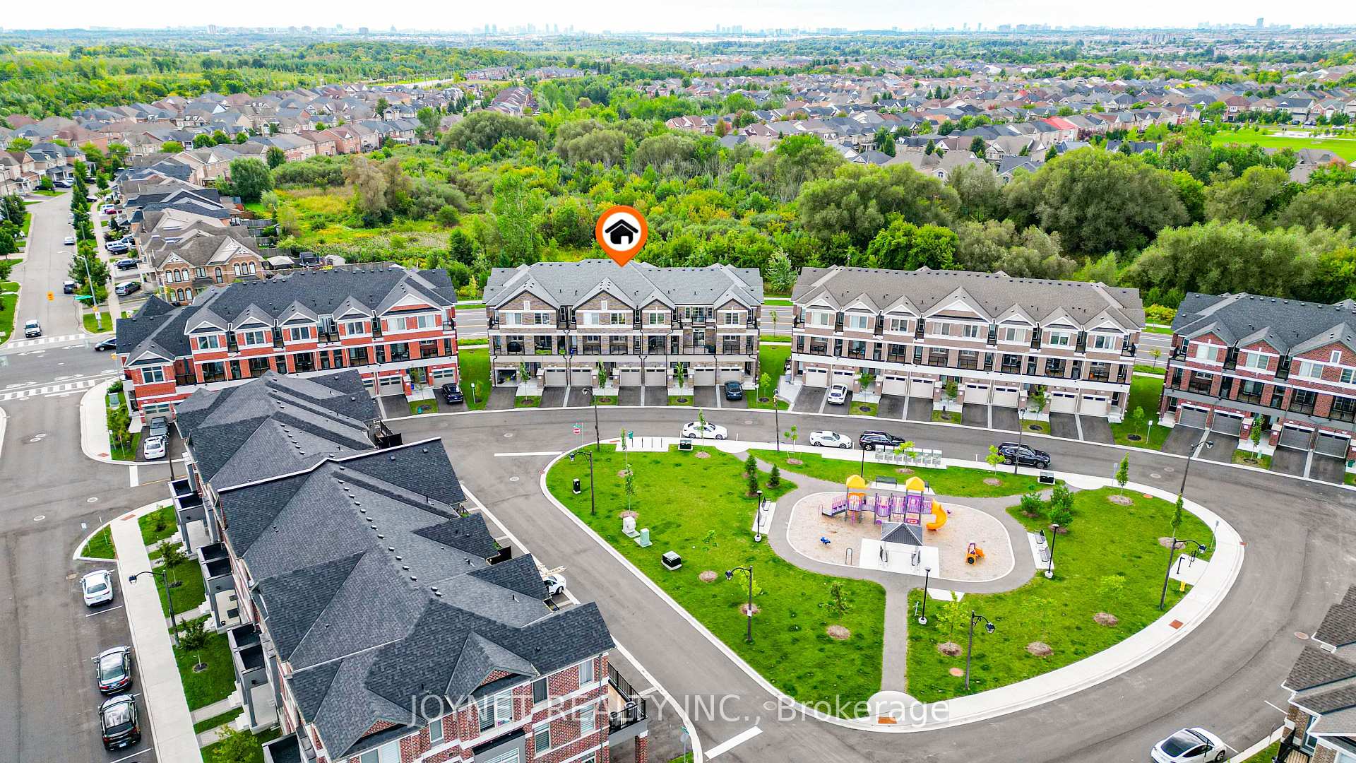 Photo 2 of 21 Saigen Lane, Markham, Cedar Grove — HOMEH