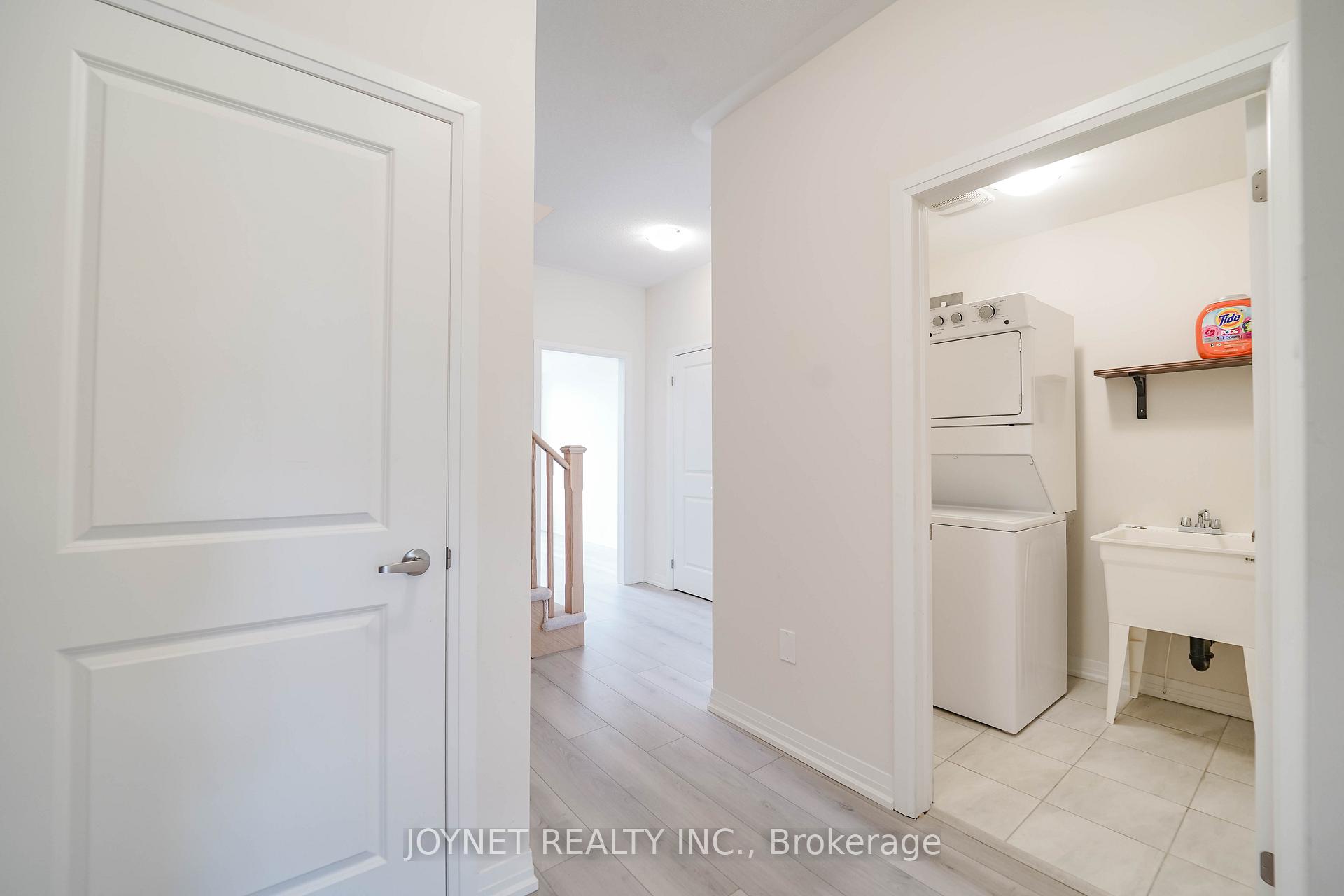 Photo 8 of 21 Saigen Lane, Markham, Cedar Grove — HOMEH