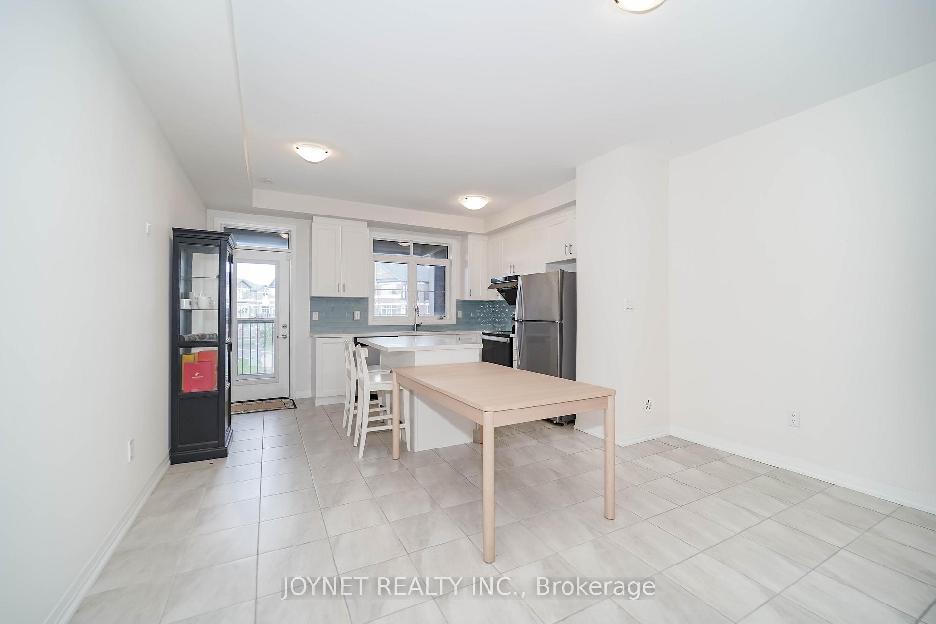 Photo 10 of 21 Saigen Lane, Markham, Cedar Grove — HOMEH