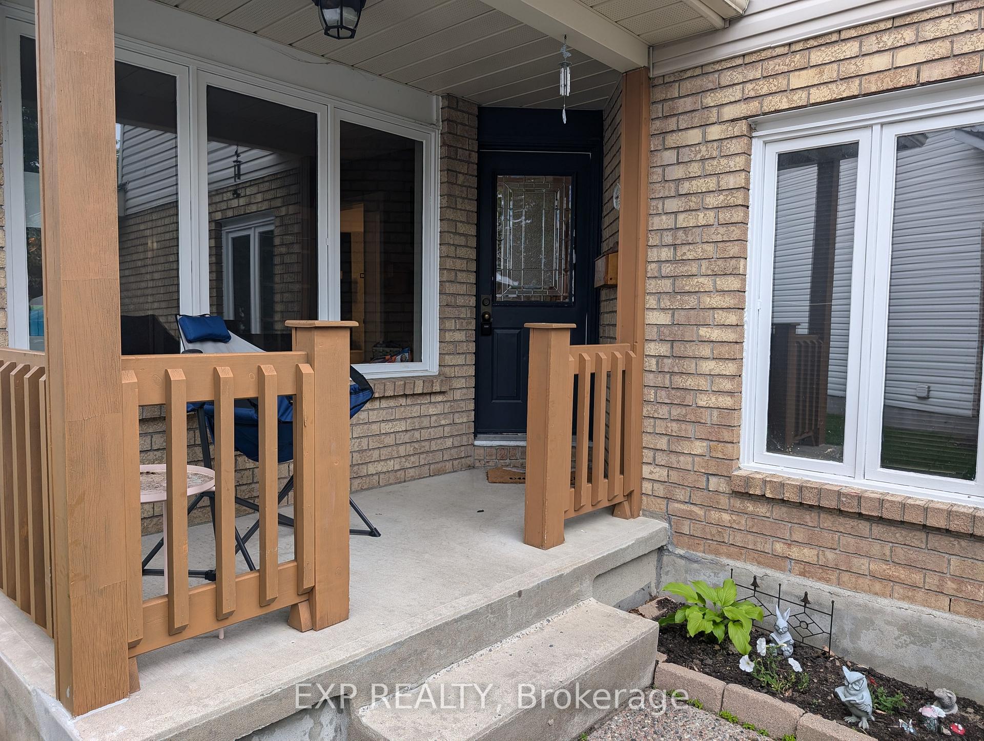 Photo 3 of 595 Tourelle Street, Ottawa, Fallingbrook/Gardenway South — HOMEH