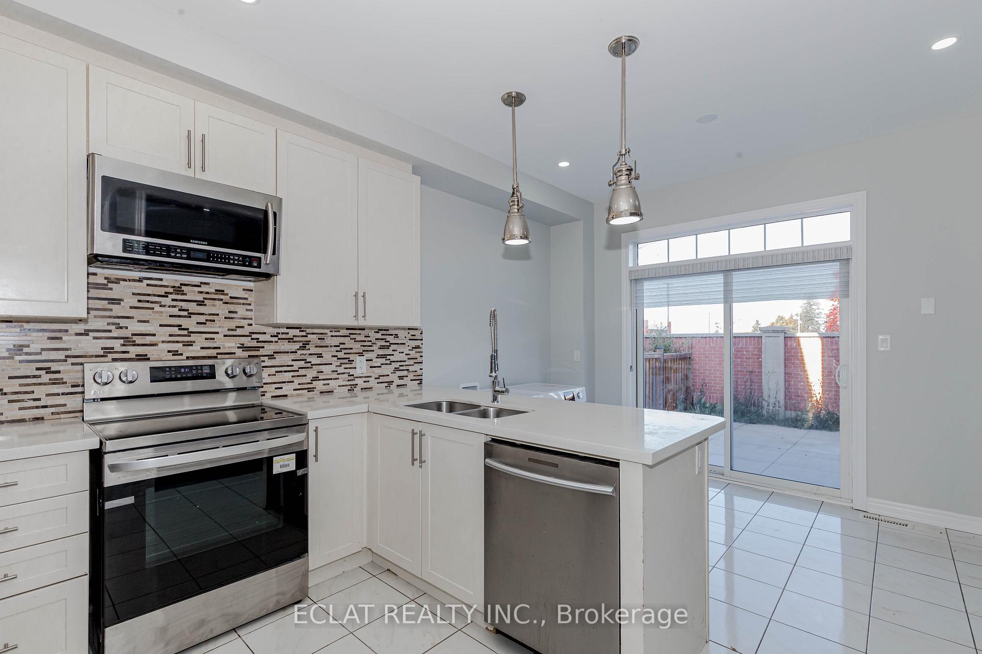 Photo 9 of 50 Exhibition (Upper Level) Crescent, Brampton, Bram East — HOMEH
