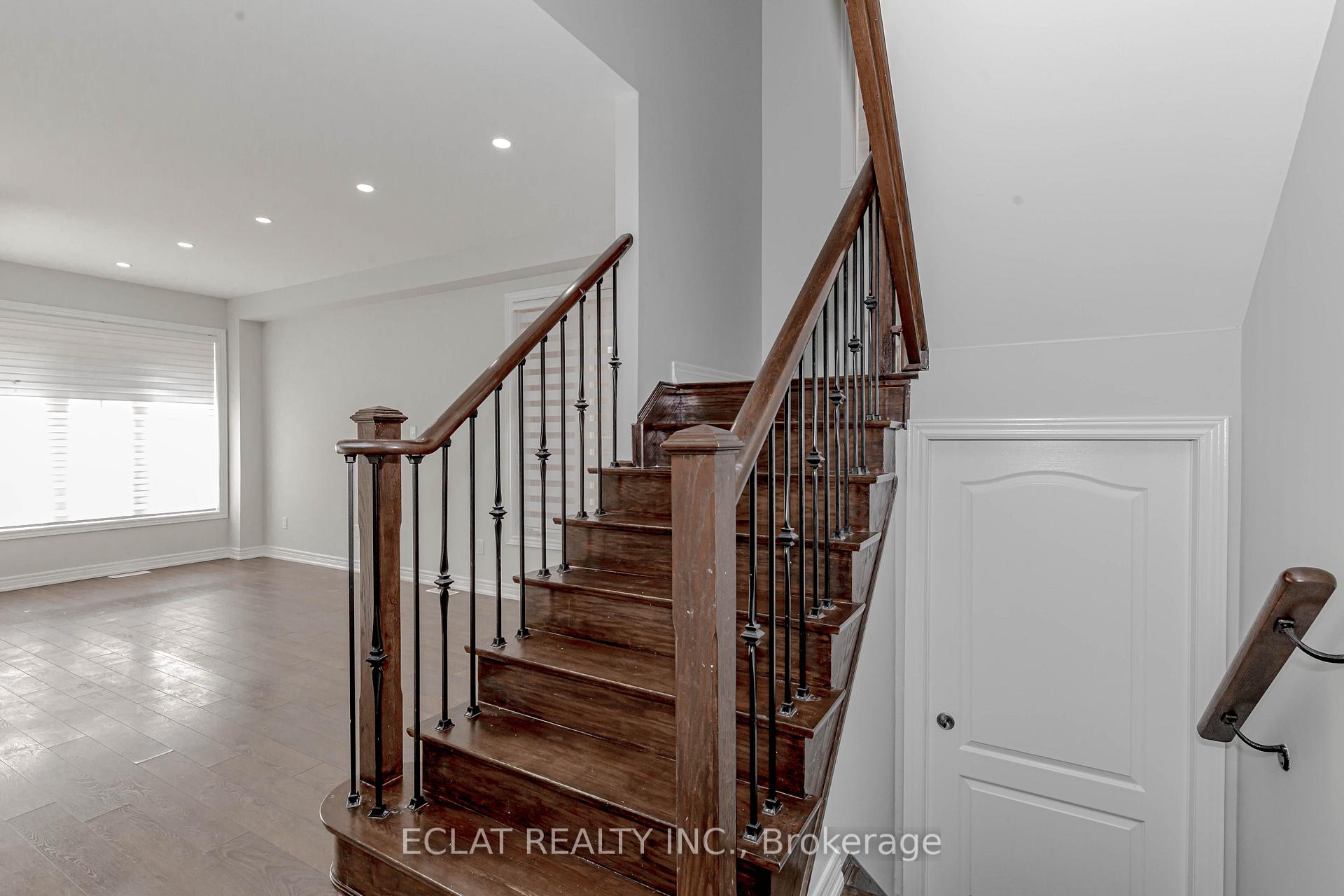 Photo 34 of 50 Exhibition (Upper Level) Crescent, Brampton, Bram East — HOMEH