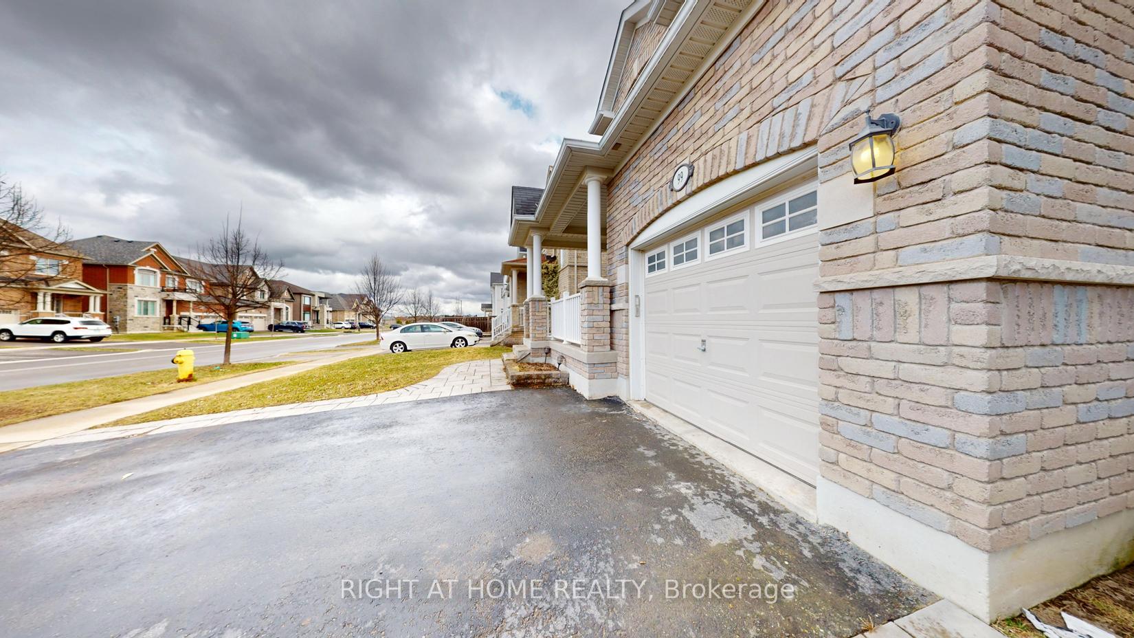 Photo 3 of 99 Grady Drive, Clarington, Newcastle — HOMEH