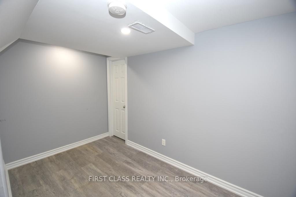 Photo 6 of Unit B1, 1506 Simcoe Street N, Oshawa, Samac — HOMEH
