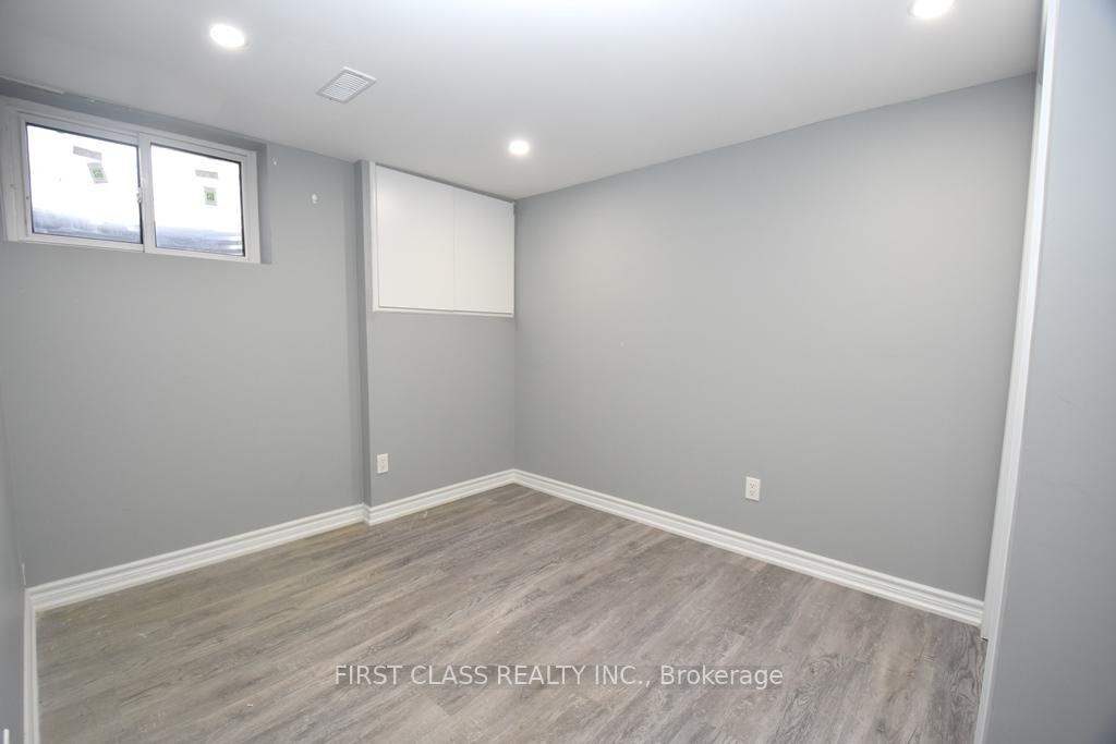 Photo 7 of Unit B1, 1506 Simcoe Street N, Oshawa, Samac — HOMEH