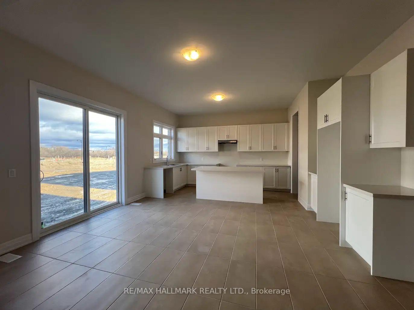 Photo 6 of 22 Sunny Acre Crescent, King, King City — HOMEH