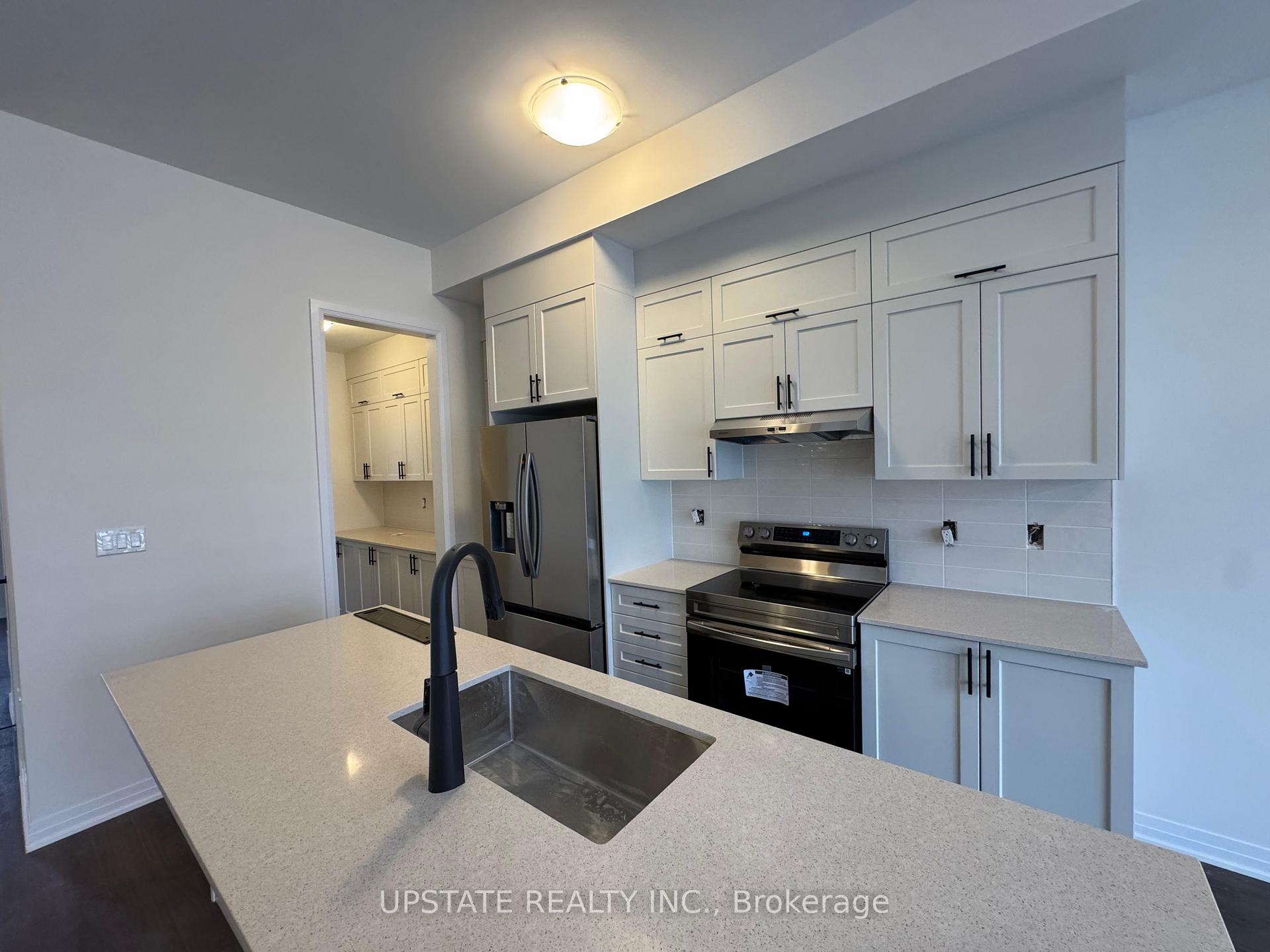 Photo 4 of 19 Archambault Way, Vaughan, Vellore Village — HOMEH