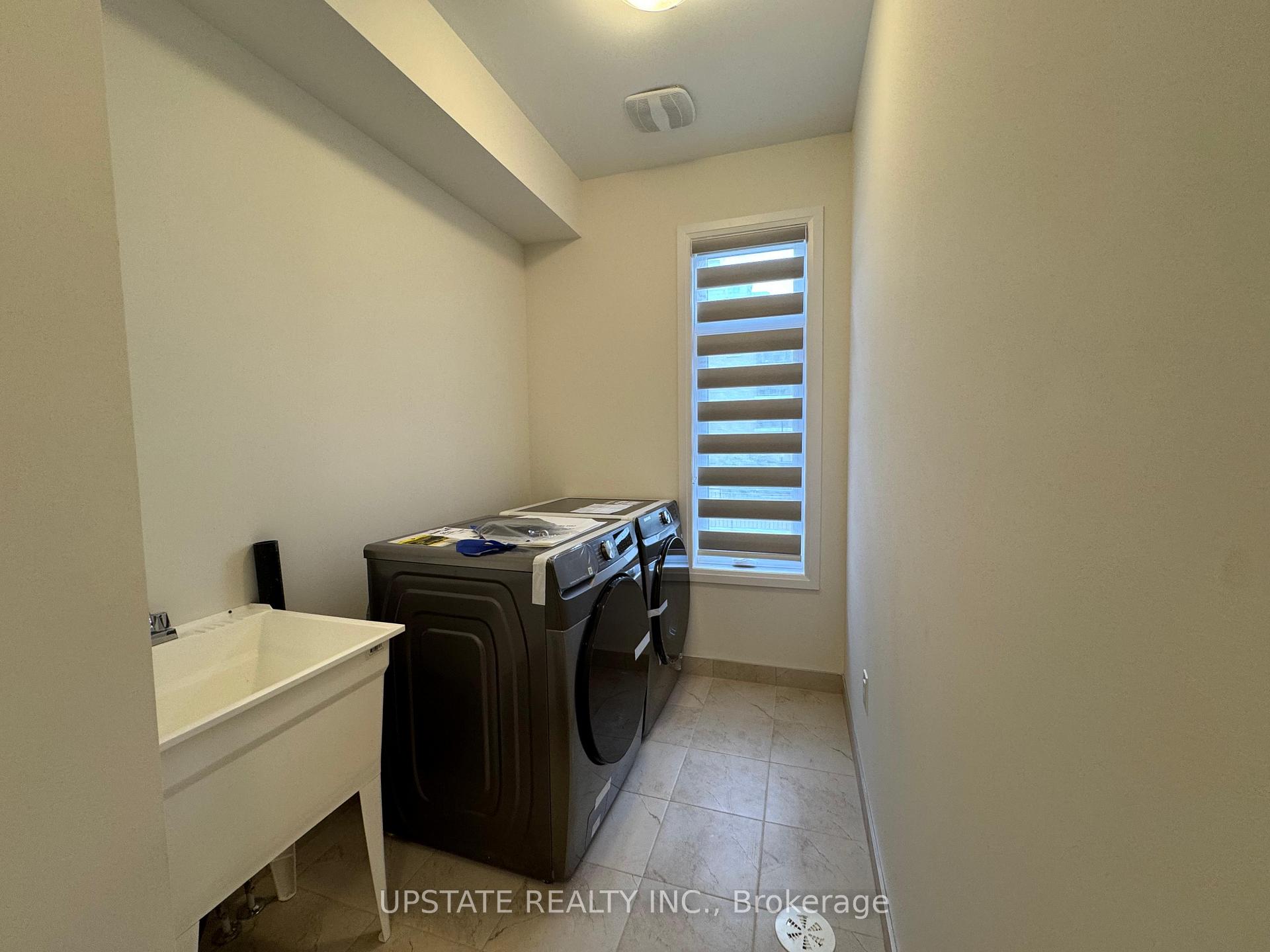Photo 10 of 19 Archambault Way, Vaughan, Vellore Village — HOMEH