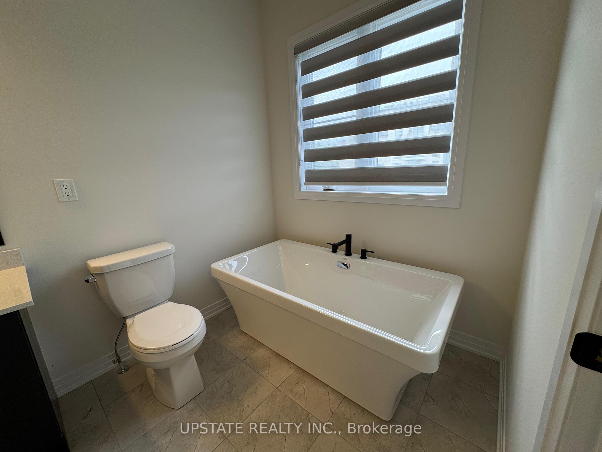 Photo 13 of 19 Archambault Way, Vaughan, Vellore Village — HOMEH