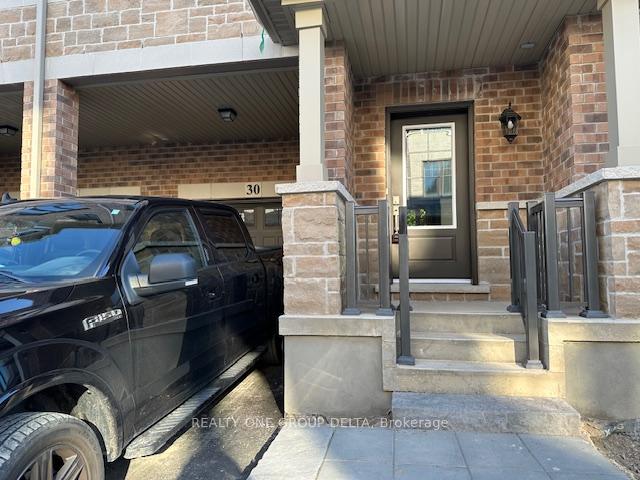 Photo 2 of 30 Folcroft Street, Brampton, Credit Valley — HOMEH