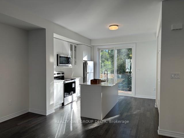 Photo 7 of 30 Folcroft Street, Brampton, Credit Valley — HOMEH