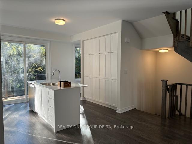 Photo 9 of 30 Folcroft Street, Brampton, Credit Valley — HOMEH