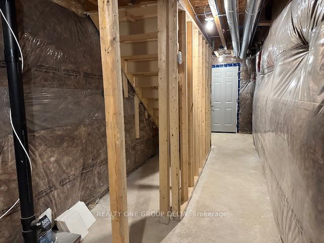 Photo 35 of 30 Folcroft Street, Brampton, Credit Valley — HOMEH