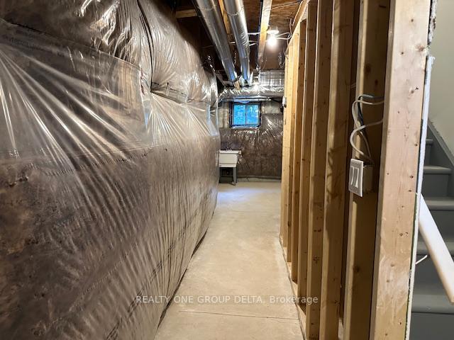 Photo 36 of 30 Folcroft Street, Brampton, Credit Valley — HOMEH