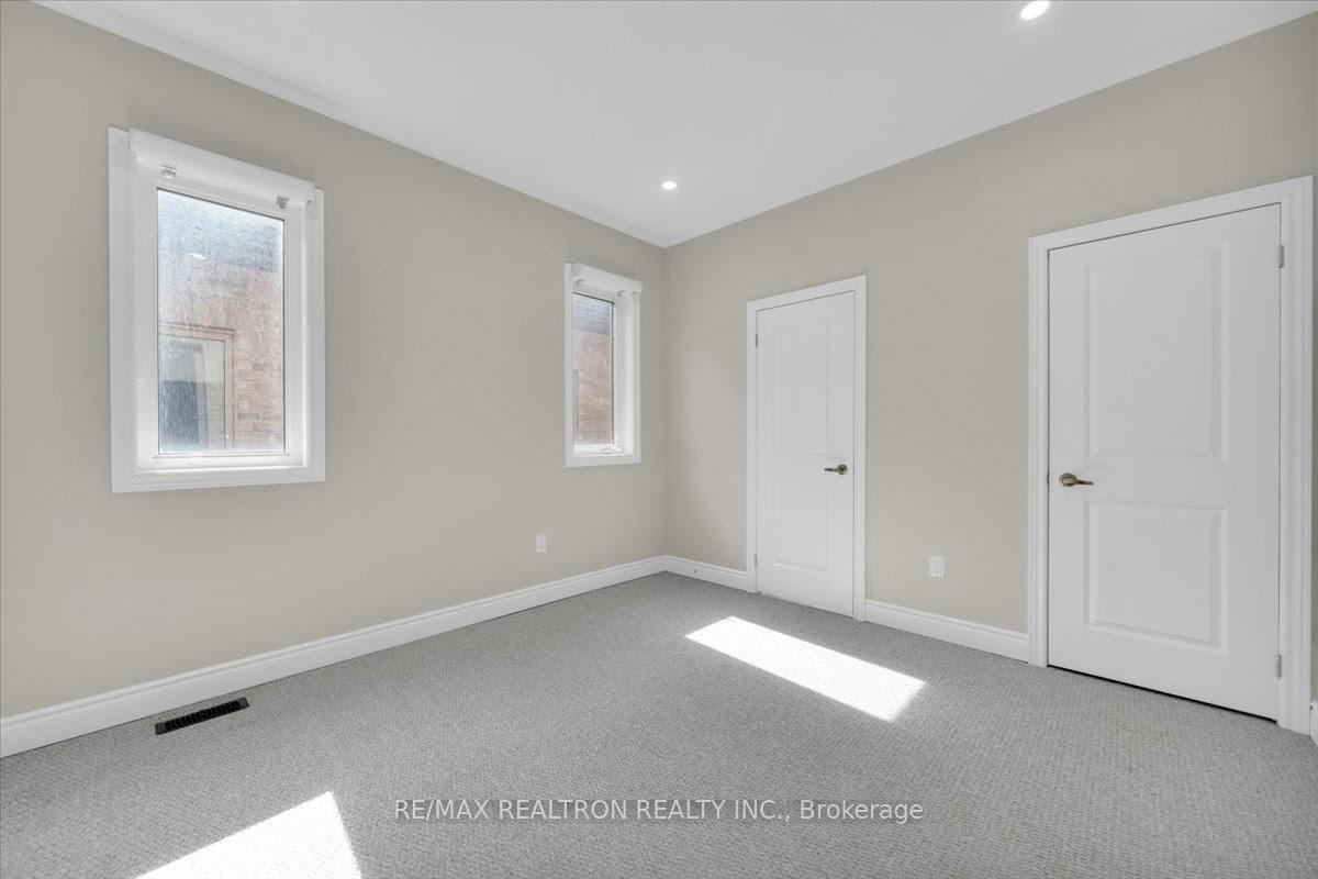 Photo 25 of 65 Cannes Avenue, Vaughan, Vellore Village — HOMEH
