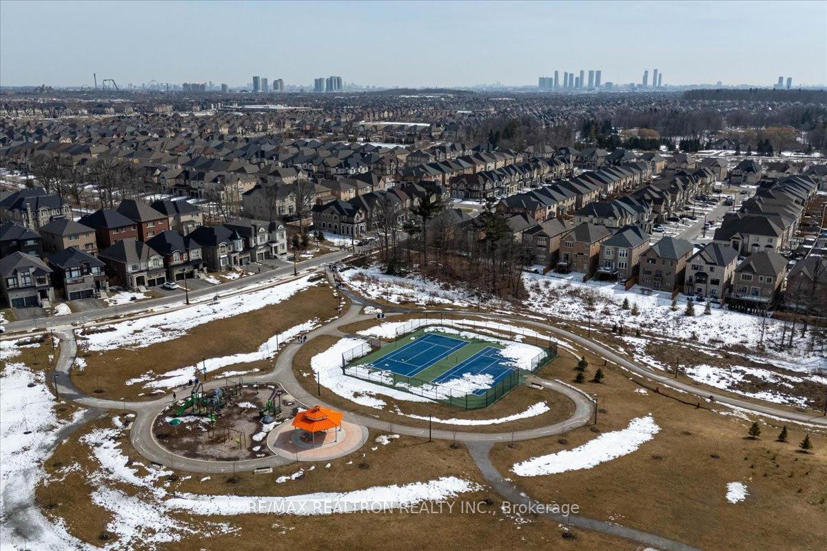 Photo 34 of 65 Cannes Avenue, Vaughan, Vellore Village — HOMEH