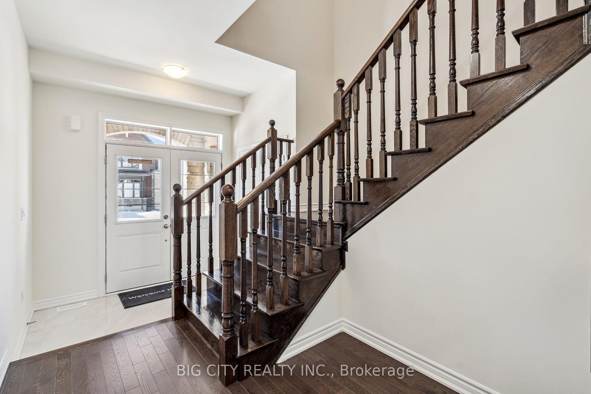 Photo 7 of 3169 Blazing Star Avenue, Pickering, Rural Pickering — HOMEH