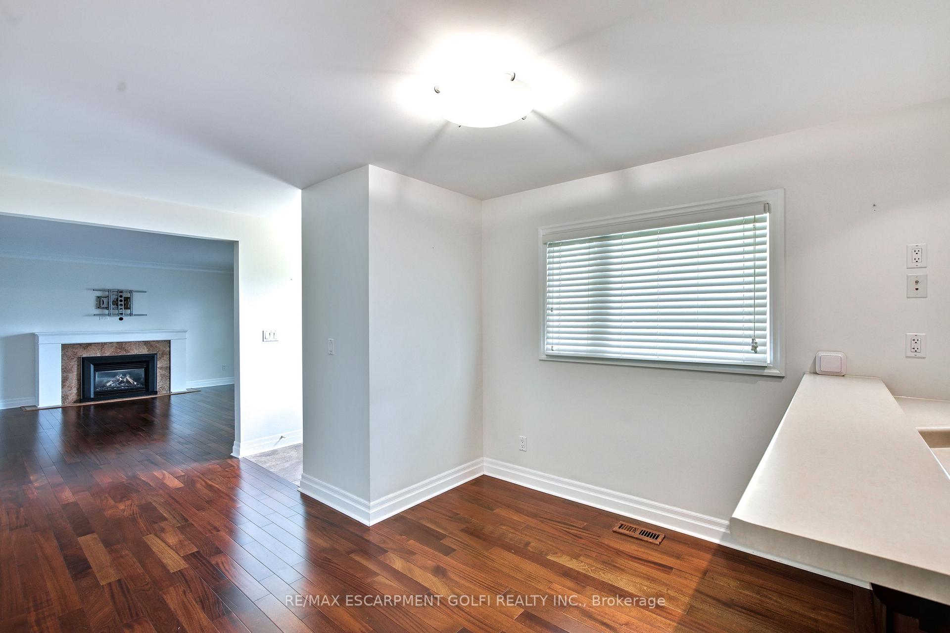 Photo 9 of 26 Kenworth Drive, St. Catharines, Carlton/Bunting — HOMEH