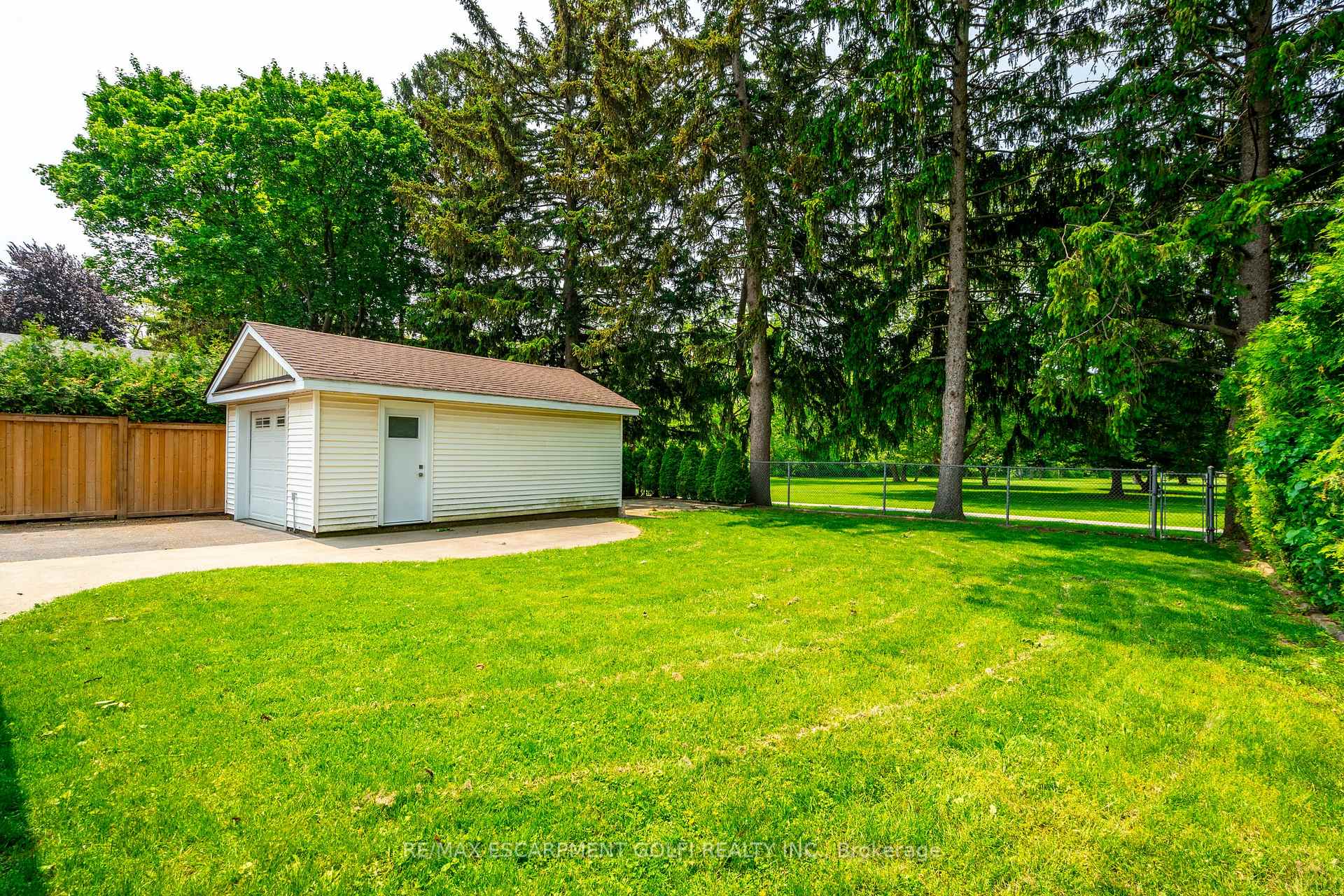 Photo 32 of 26 Kenworth Drive, St. Catharines, Carlton/Bunting — HOMEH