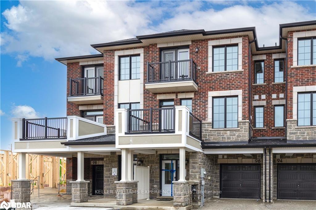Photo 5 of 96 Ennerdale Street, Barrie, Rural Barrie Southwest — HOMEH