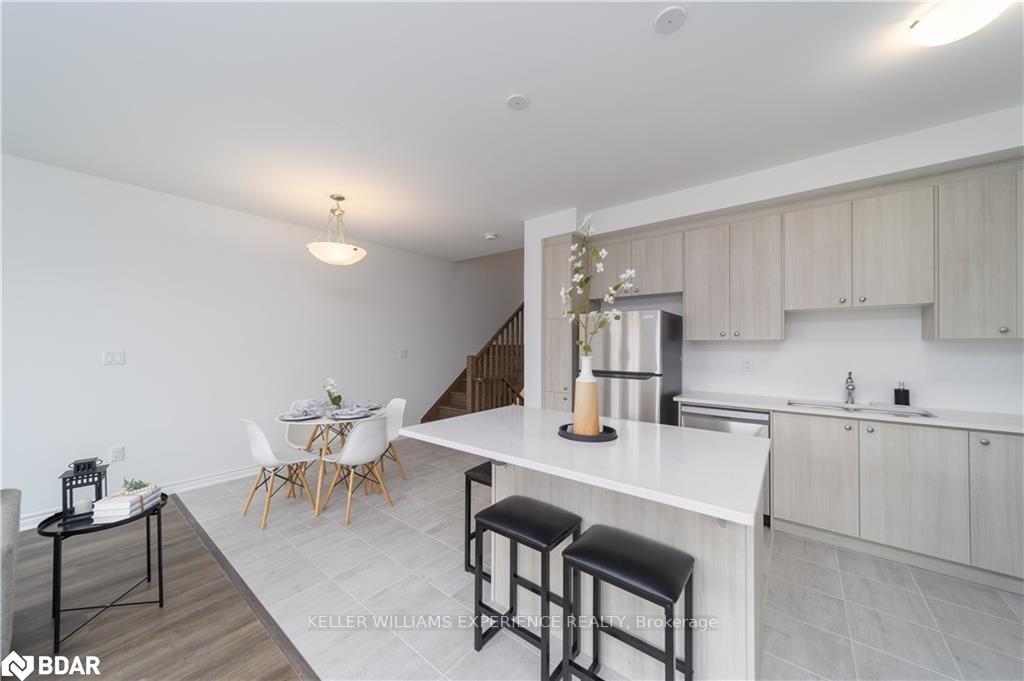 Photo 9 of 96 Ennerdale Street, Barrie, Rural Barrie Southwest — HOMEH