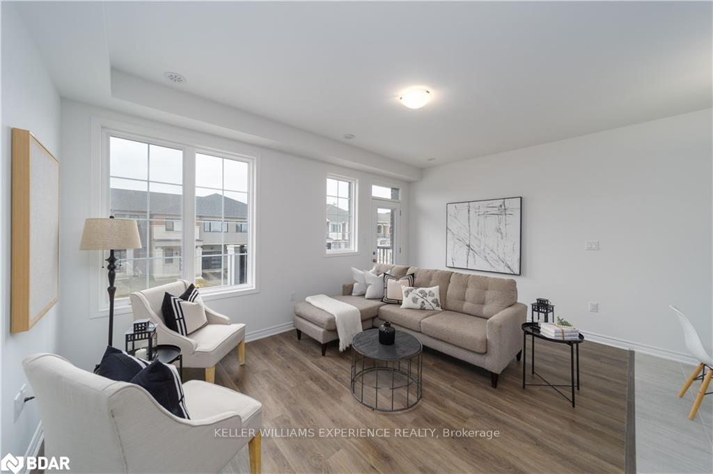 Photo 10 of 96 Ennerdale Street, Barrie, Rural Barrie Southwest — HOMEH