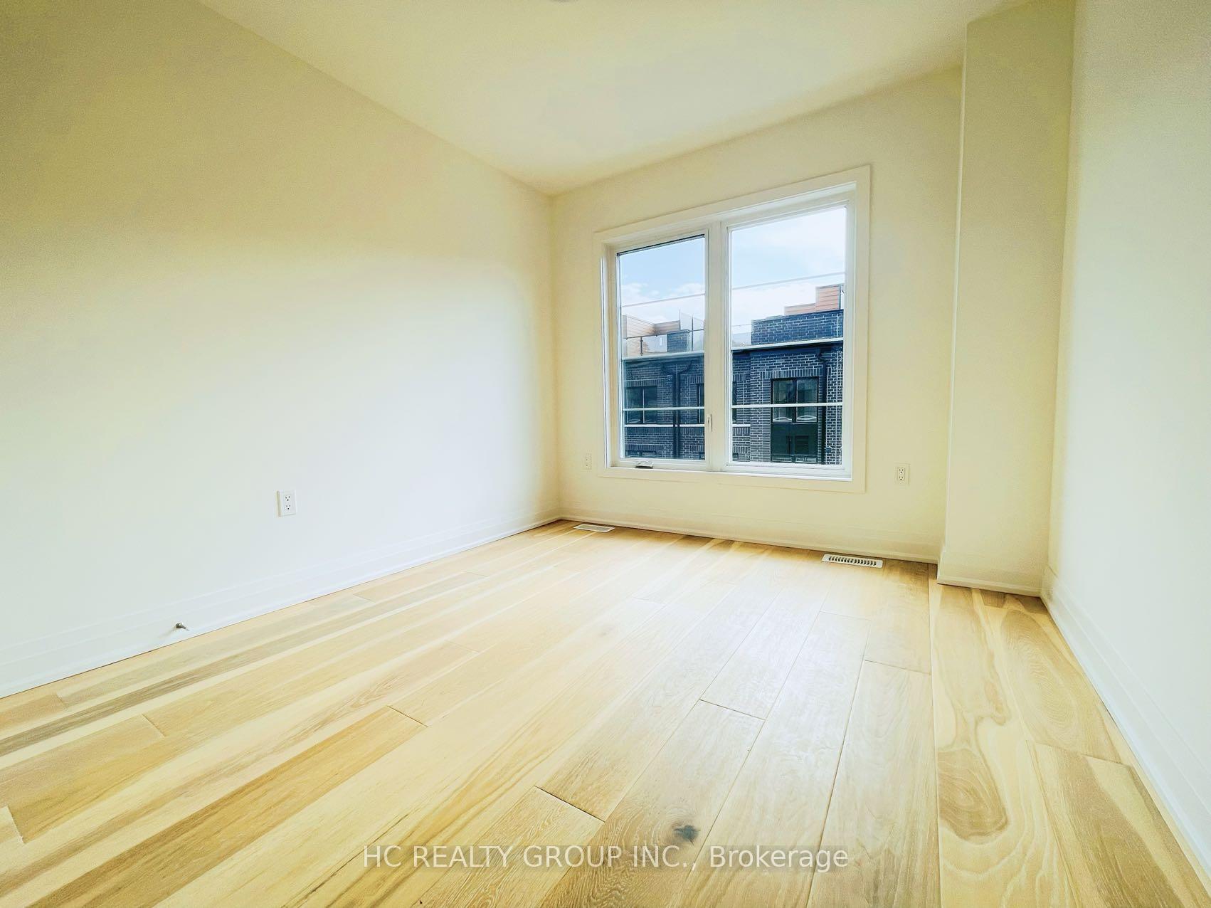 Photo 13 of Unit 33, 258 Hespeler Road, Cambridge — HOMEH