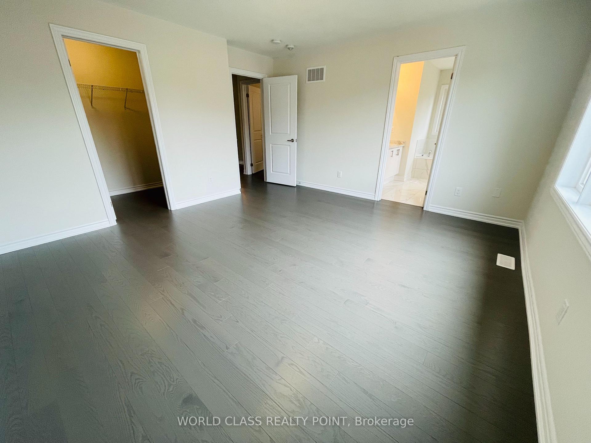 Photo 19 of 24 Rochester Drive, Barrie, Innis-Shore — HOMEH