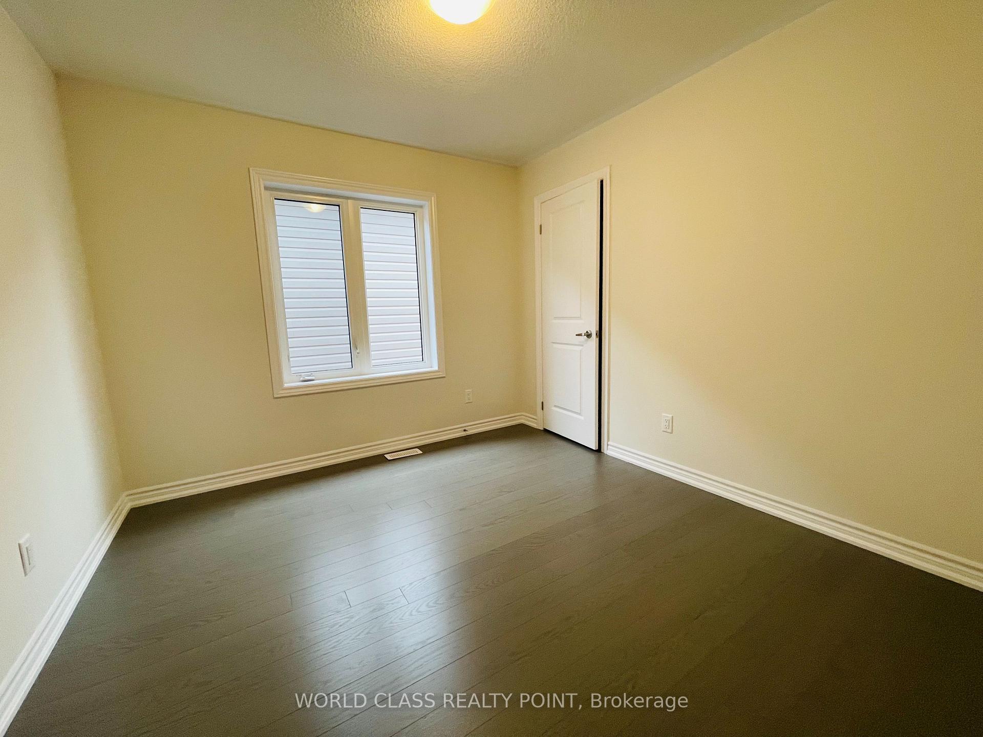 Photo 22 of 24 Rochester Drive, Barrie, Innis-Shore — HOMEH