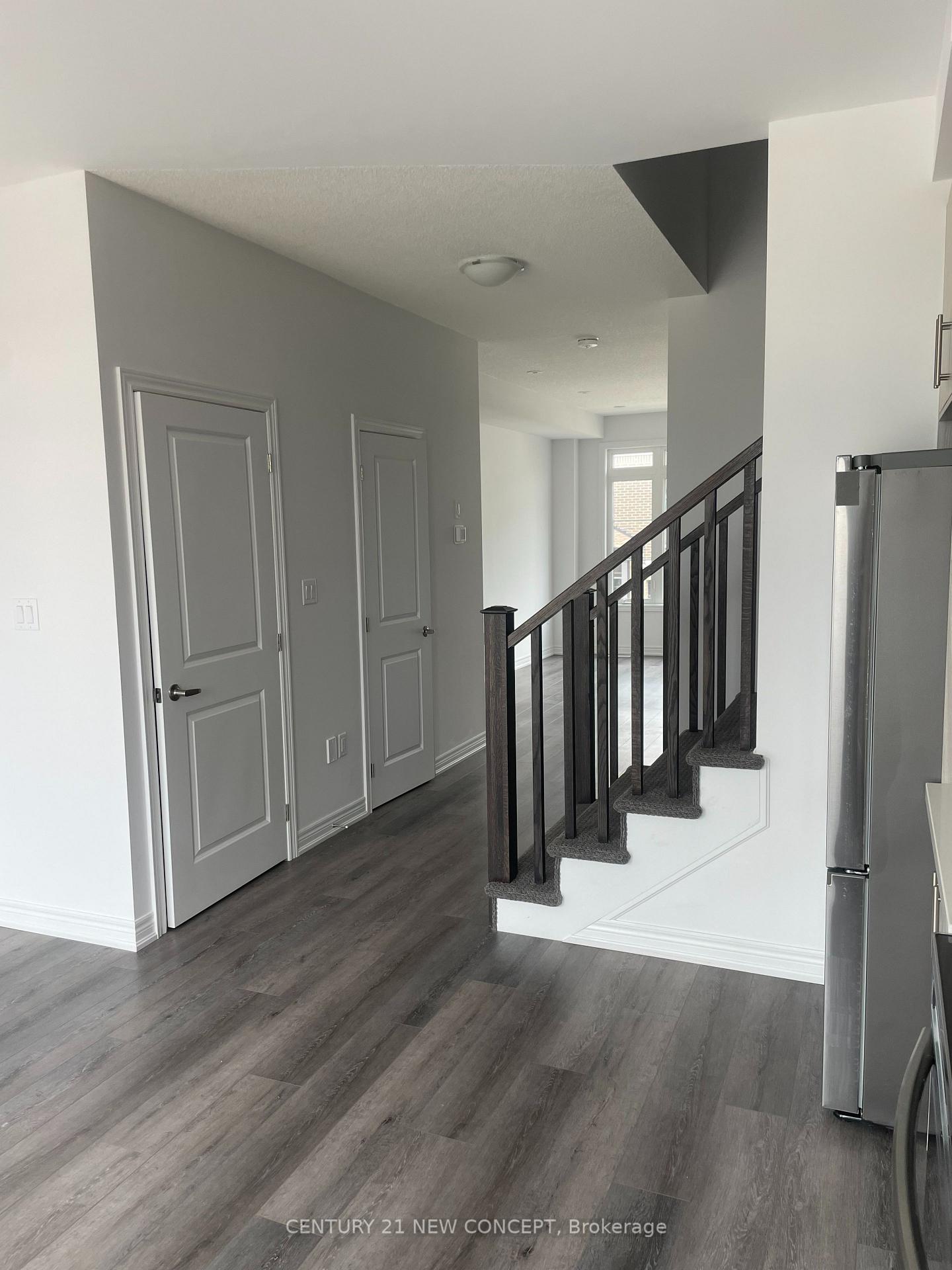 Photo 4 of Unit 50, 120 Court Drive, Brant, Paris — HOMEH