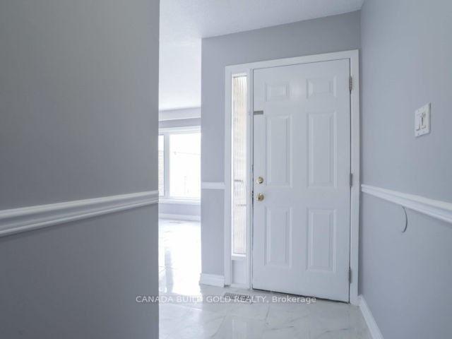 Photo 3 of 80 Carter Dr, Brampton, Brampton North — HOMEH