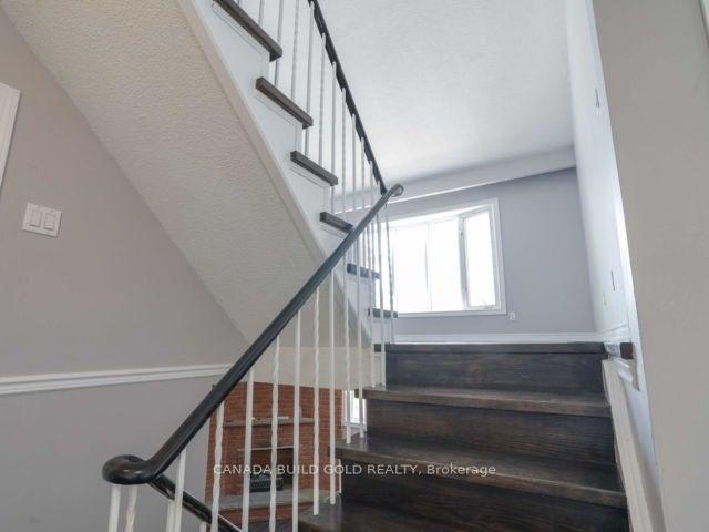 Photo 11 of 80 Carter Dr, Brampton, Brampton North — HOMEH