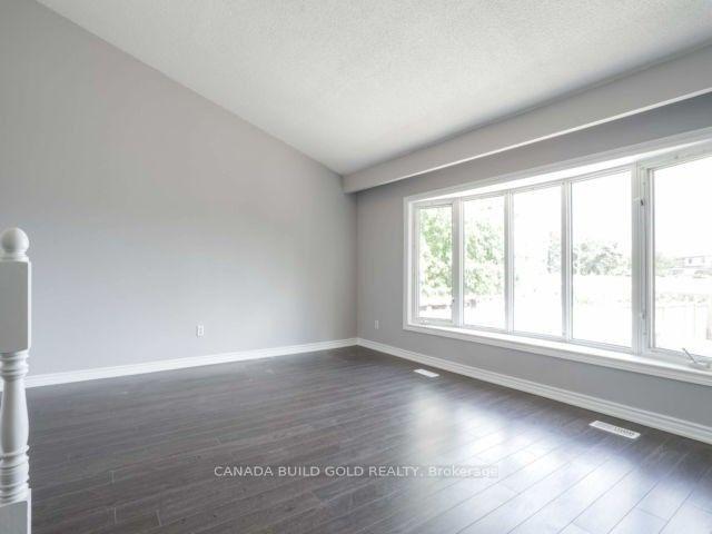 Photo 10 of 80 Carter Dr, Brampton, Brampton North — HOMEH