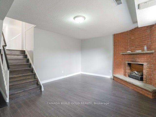 Photo 17 of 80 Carter Dr, Brampton, Brampton North — HOMEH
