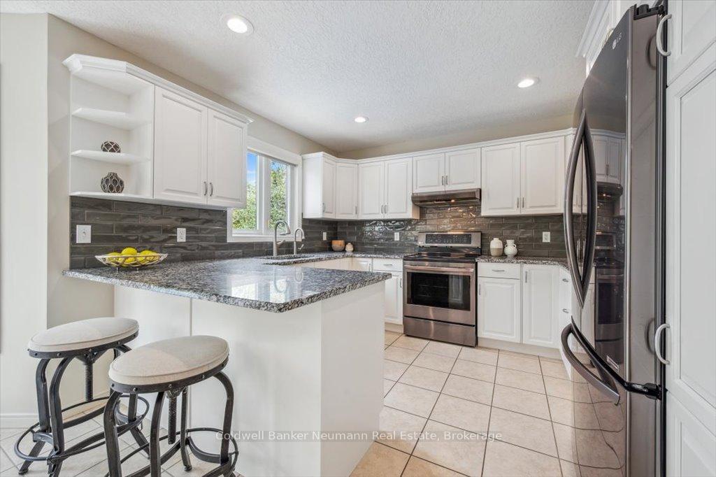 Photo 14 of 19 Miller Street, Guelph, Pineridge/Westminster Woods — HOMEH