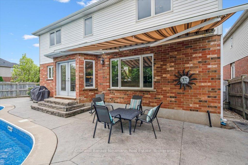 Photo 31 of 19 Miller Street, Guelph, Pineridge/Westminster Woods — HOMEH