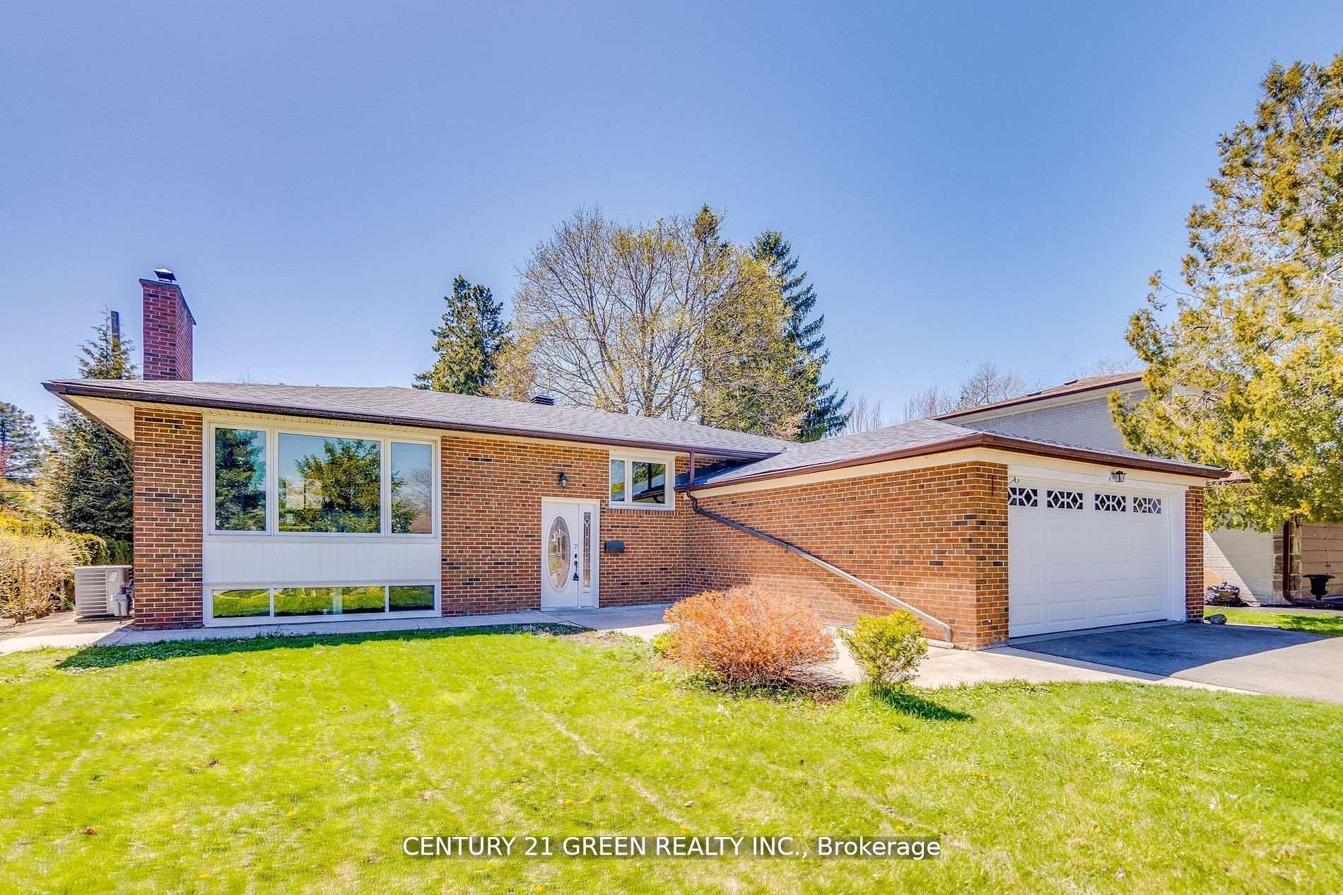 Photo 5 of 55 Regency Square, Scarborough, Guildwood — HOMEH